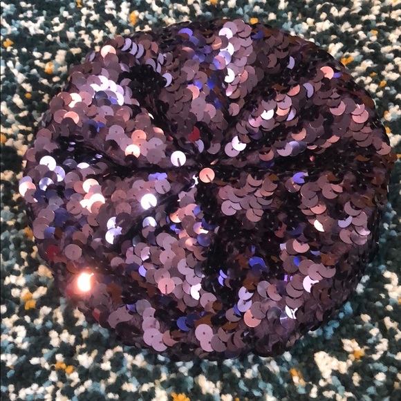 ‼️$5 CLEARANCE ‼️ Claire’s Cute purple sequin Painter hat - Picture 1 of 4